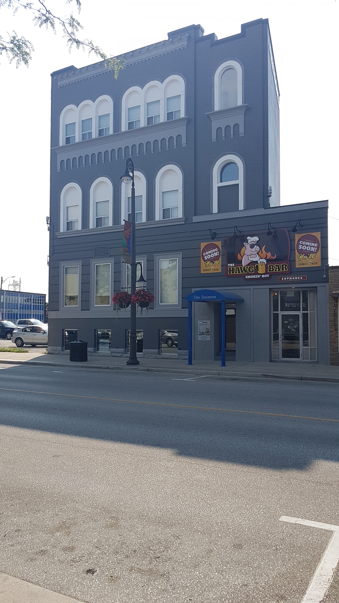 117 Christina Street North - D