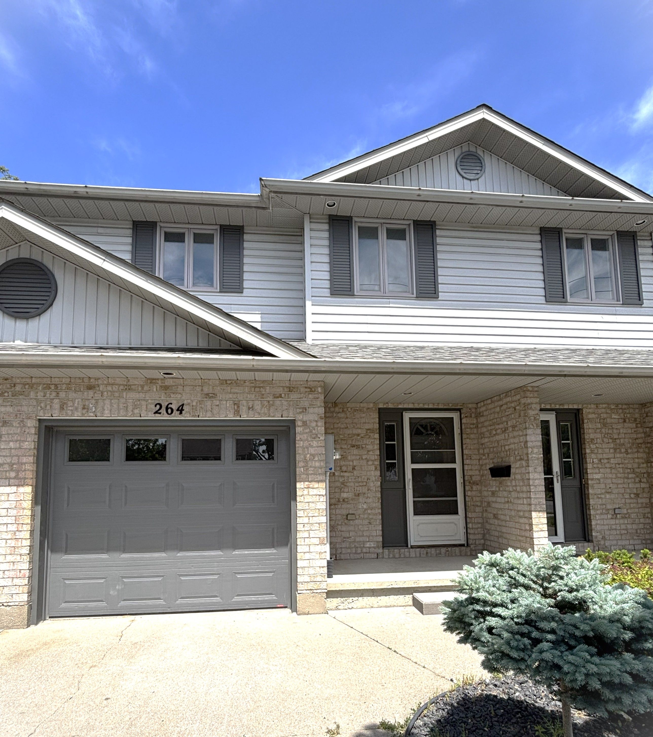 London Rd Townhomes - 264 London Rd, Sarnia, ON N7T 4V8 — photo 1