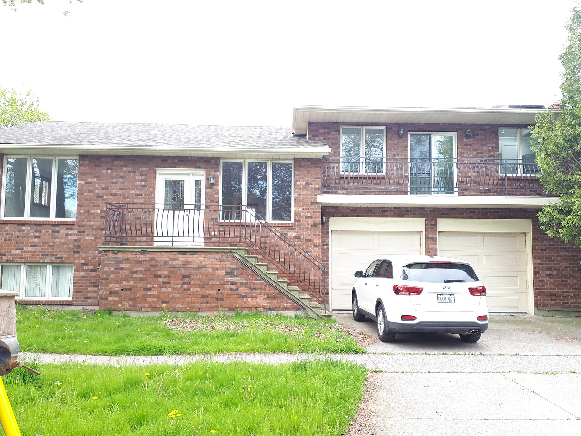 194 Christina St S - 2