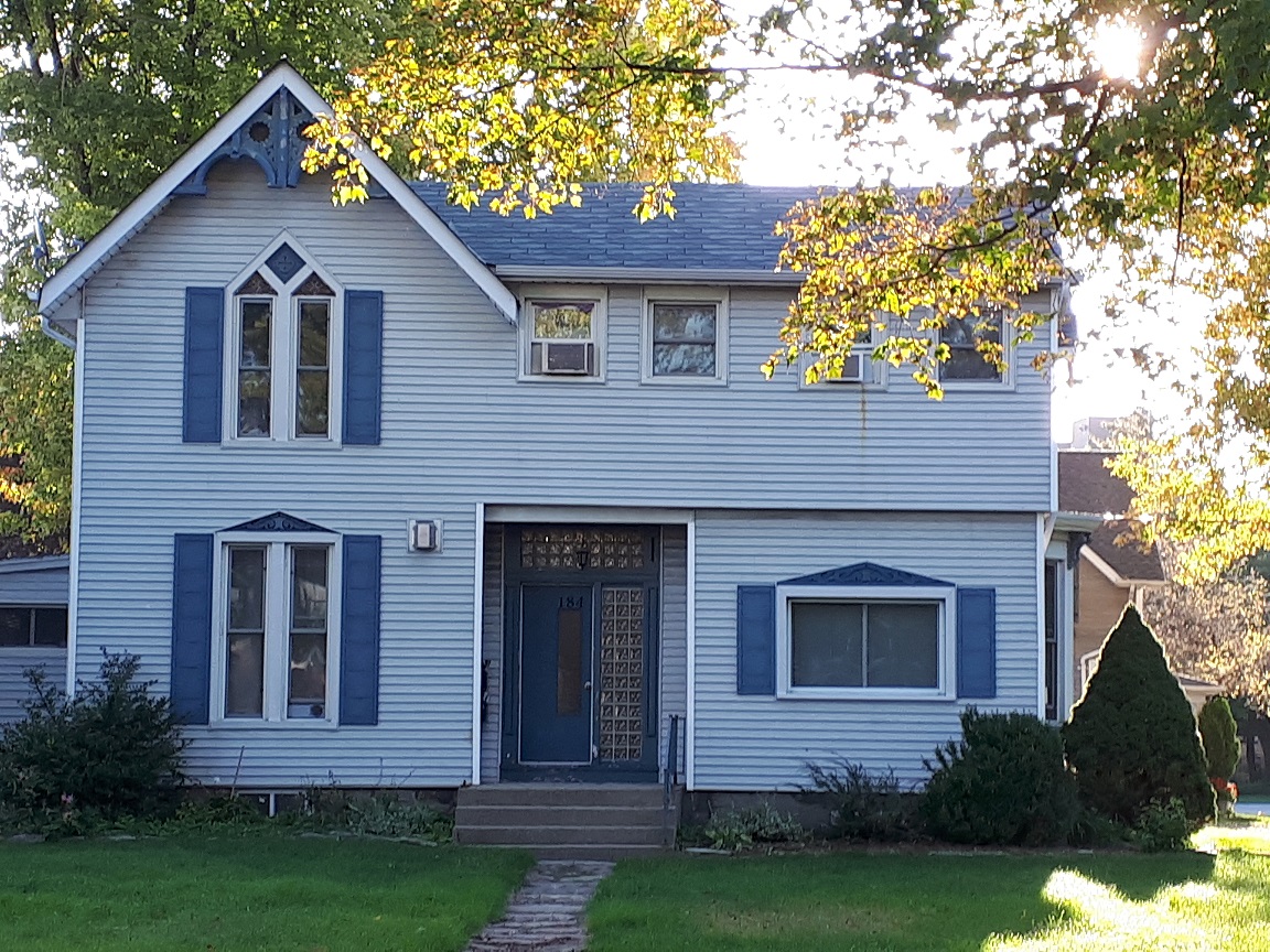 184 Christina Street South - 3