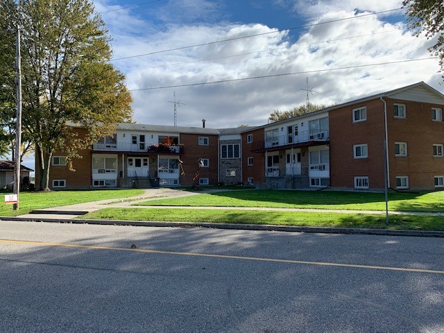 465 Broadway St - 11