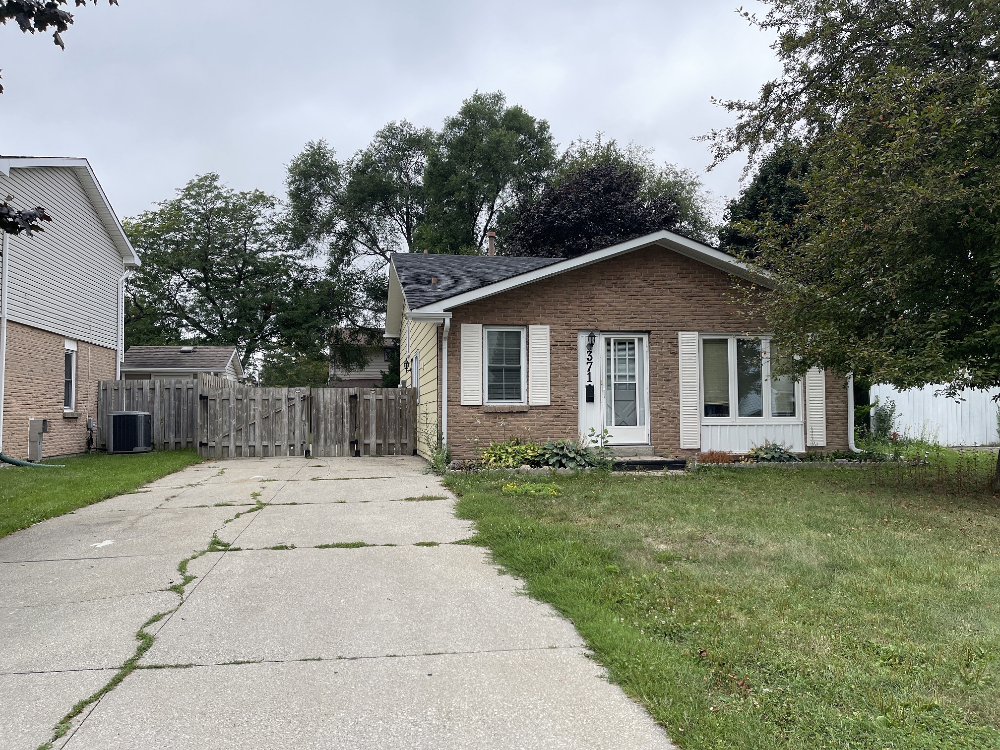 371 Somerset