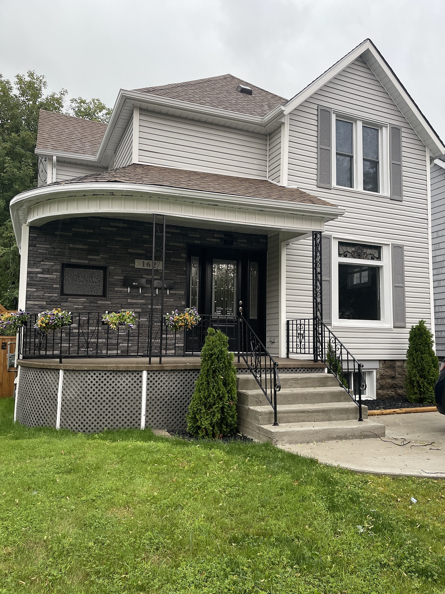 162 Vidal Street S - 1 - main